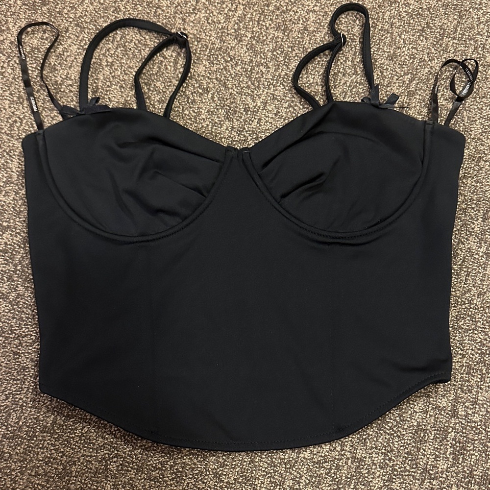 Never worn black top